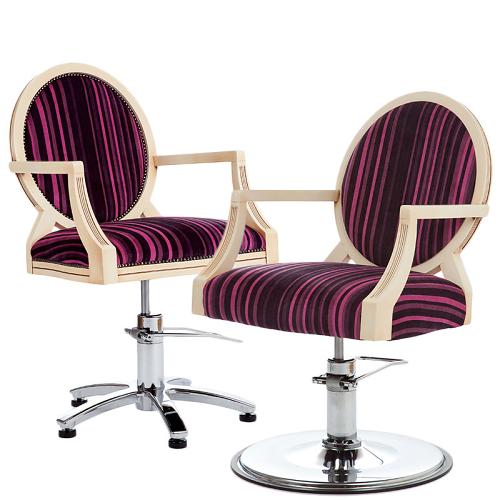 The WBX Barossa comes with a choice of seat styles: Classic (left) or Elite (right)