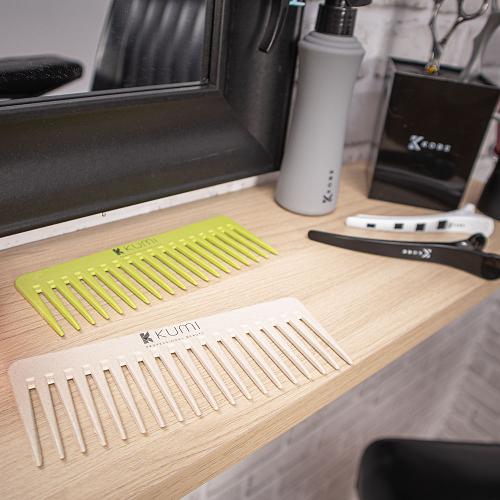 Kumi Wheat Afro Styling Combs In The Salon